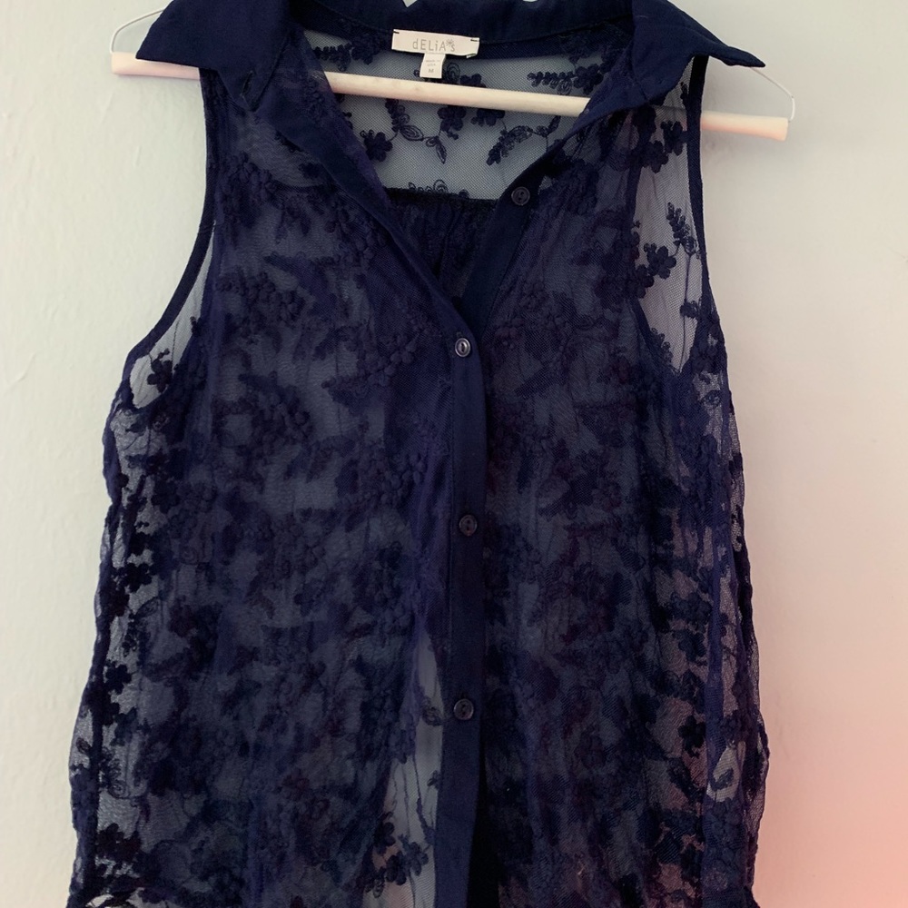 Delia’s navy blue collared blouse